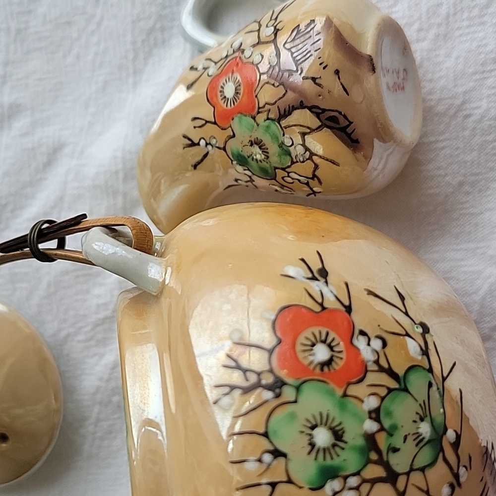 Vintage Japanese Hand Painted Floral Teapot And Pitcher.  Bamboo Handle. - Picture 3 of 10